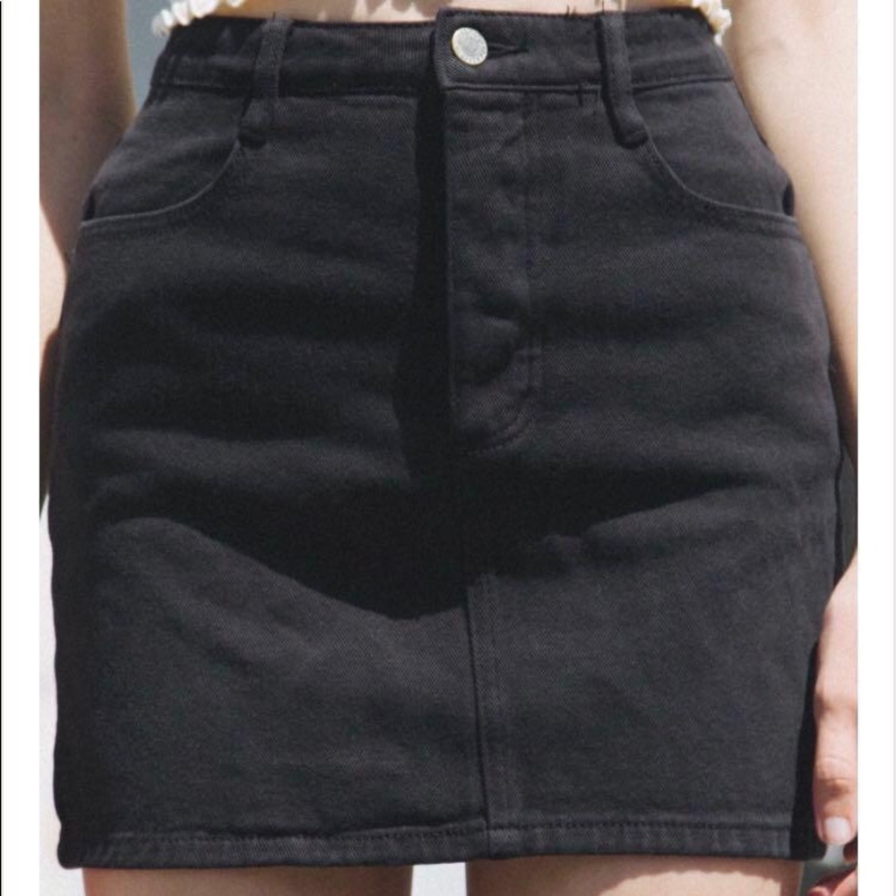 Brandy Melville black denim skirt